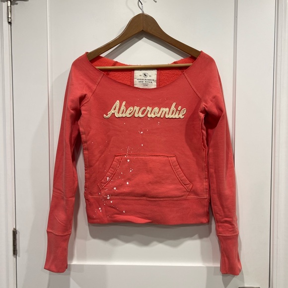 Abercrombie & Fitch Tops - Abercrombie & Fitch Coral Sweatshirt